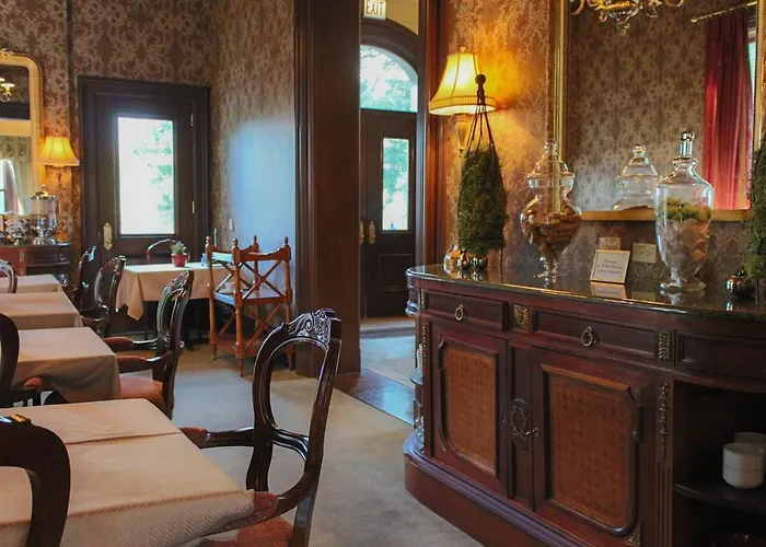 The Wheeler Mansion 4* Chicago